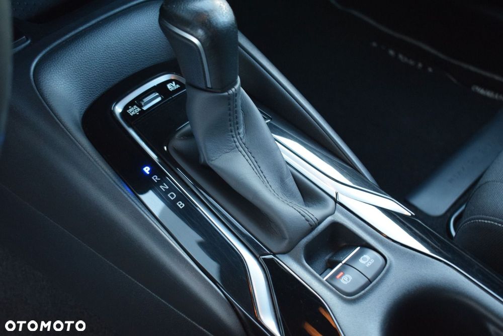 Toyota Corolla 1.8 Hybrid Comfort - 19