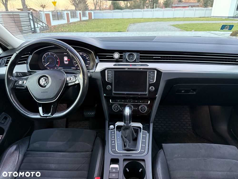 Volkswagen Passat 2.0 TDI BMT 4Mot Highline DSG - 22