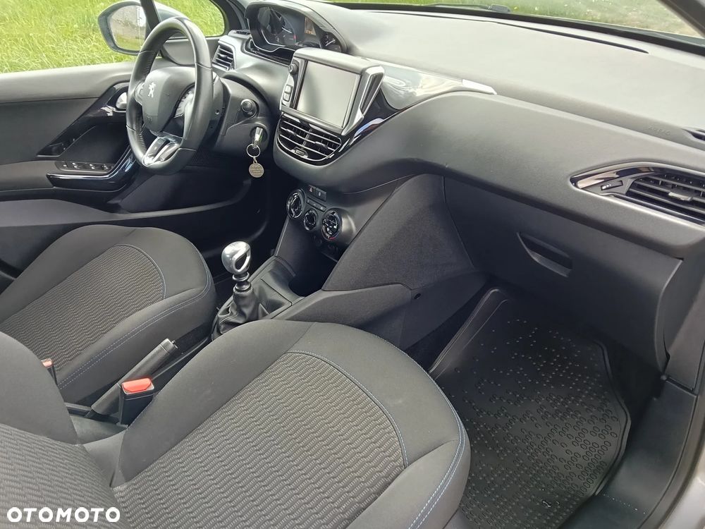 Peugeot 208 Blue-HDi 100 Stop&Start Active - 10