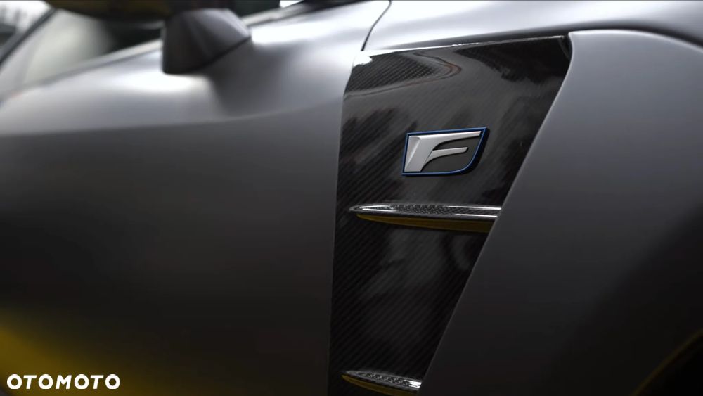 Lexus RC - 33