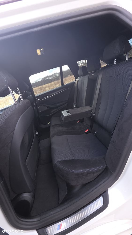 BMW Seria 5 520d xDrive mHEV M Sport sport - 27