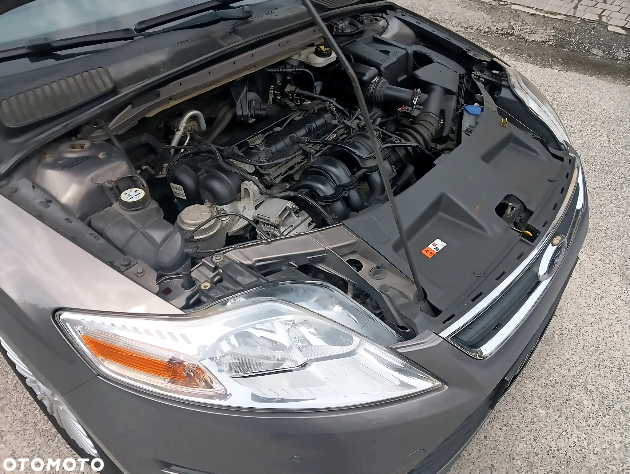 Ford Mondeo 1.6 Trend - 36