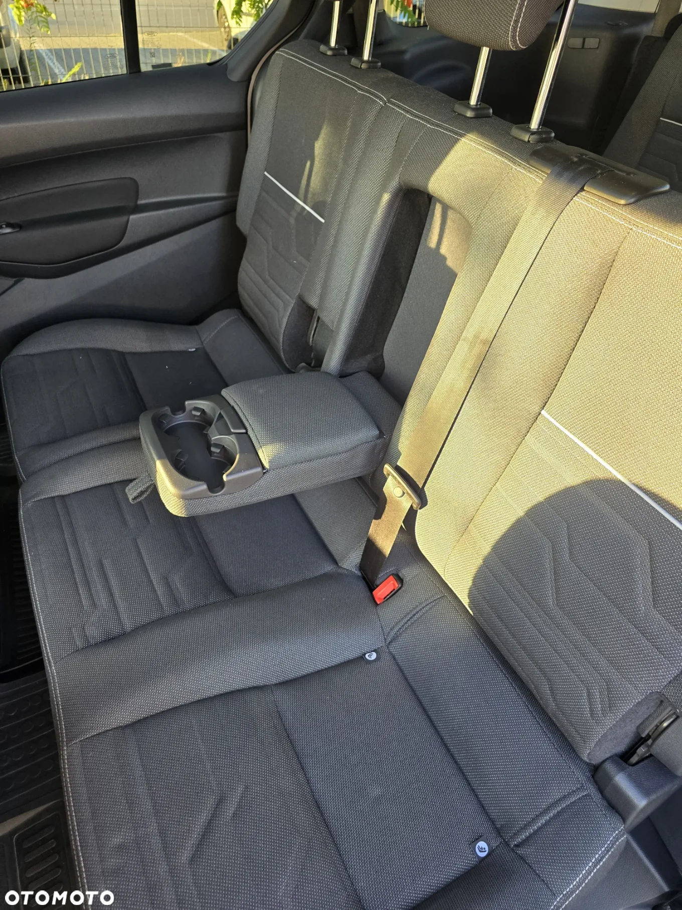 Ford Tourneo Connect Gr 1.5 TDCi Trend - 10