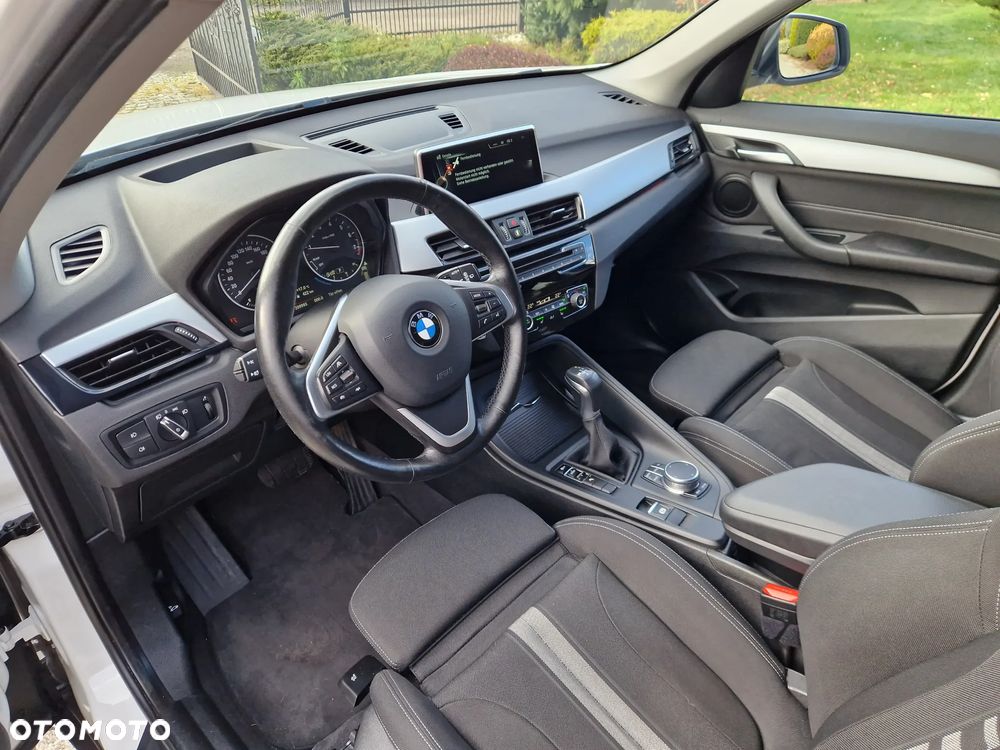 BMW X1 sDrive18i Sport Line - 21
