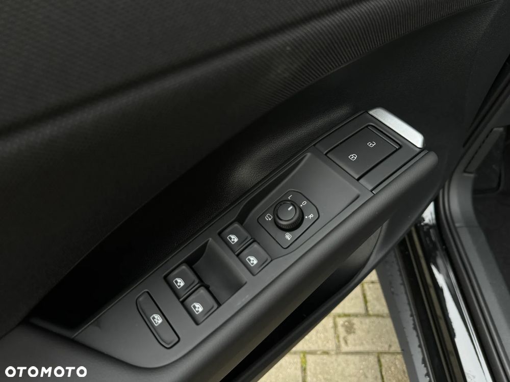 Volkswagen T-Roc 1.5 TSI Life DSG - 12