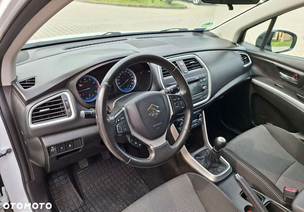 Suzuki S-Cross - 22