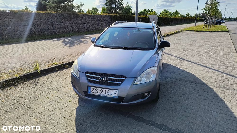 Kia Ceed - 1
