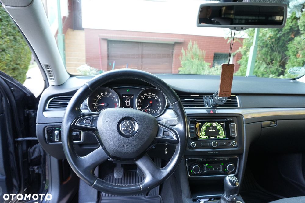 Skoda Superb 1.6 TDI Comfort / Active Greenline - 6