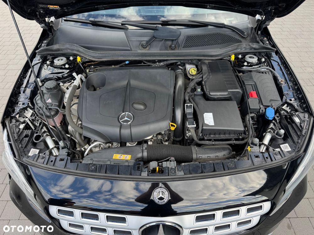 Mercedes-Benz GLA 200 d 4Matic 7G-DCT - 40