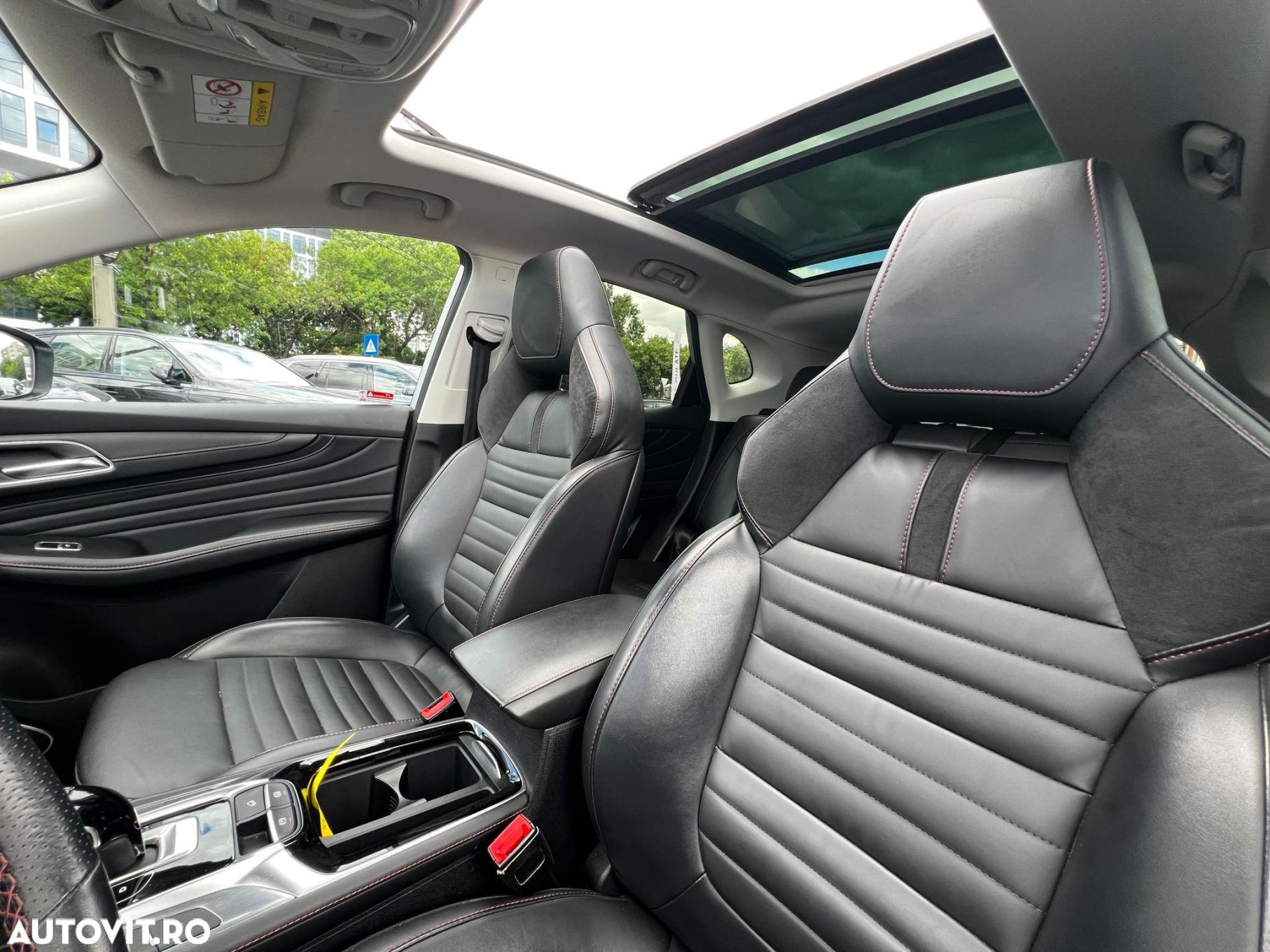 MG EHS 1.5T-GDI PHEV Luxury - 2