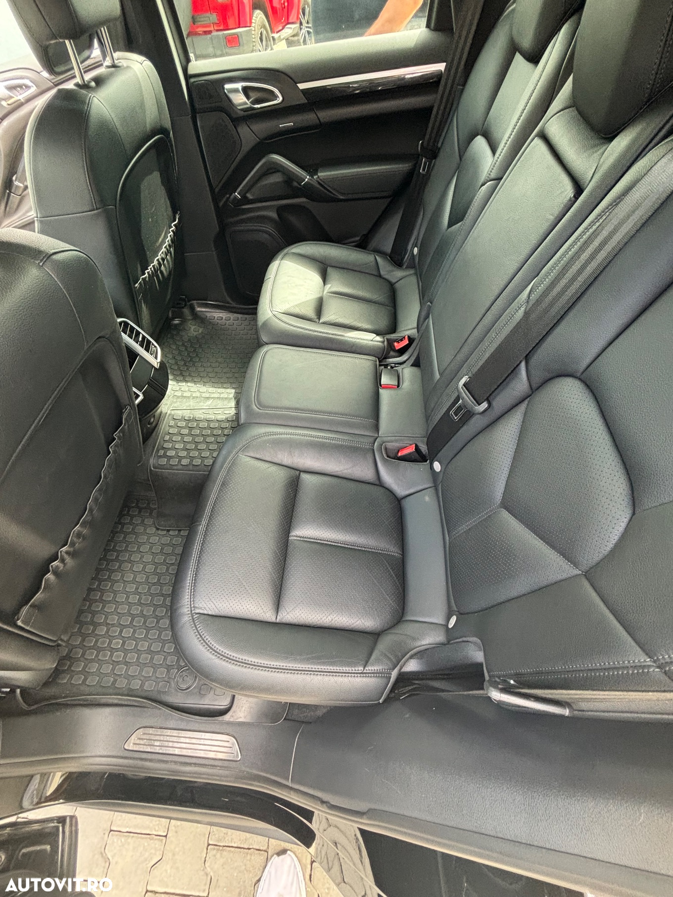 Porsche Cayenne 3.0 L - 15