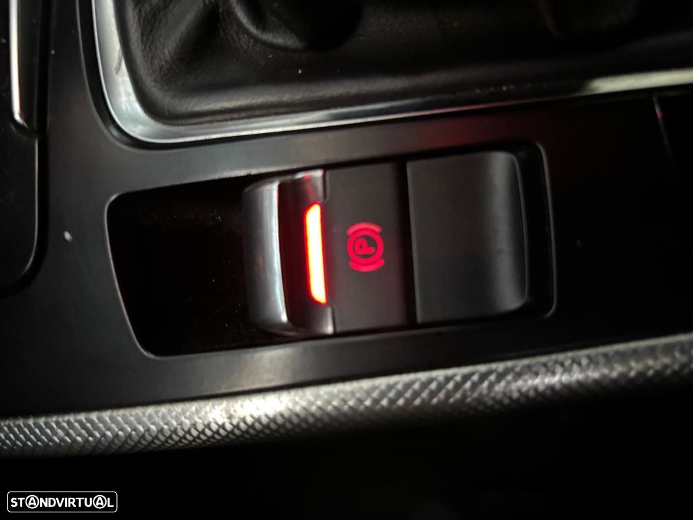 Audi A4 Avant 2.0 TDI S-line - 24