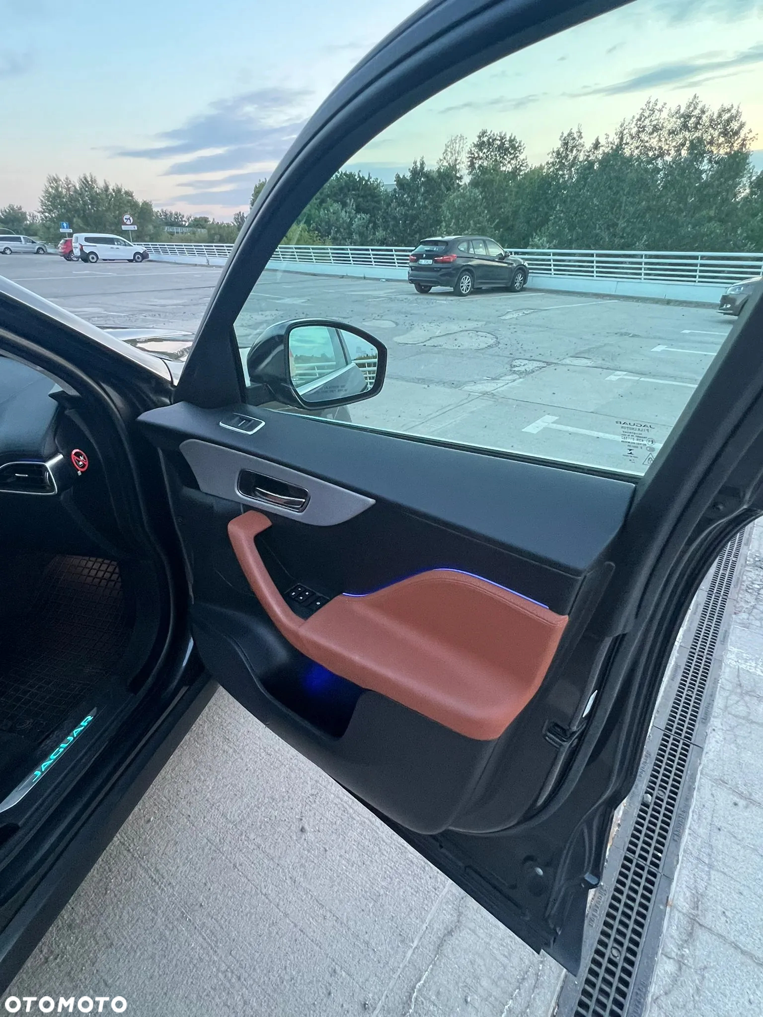 Jaguar F-Pace 2.0 i4P AWD Portfolio - 17