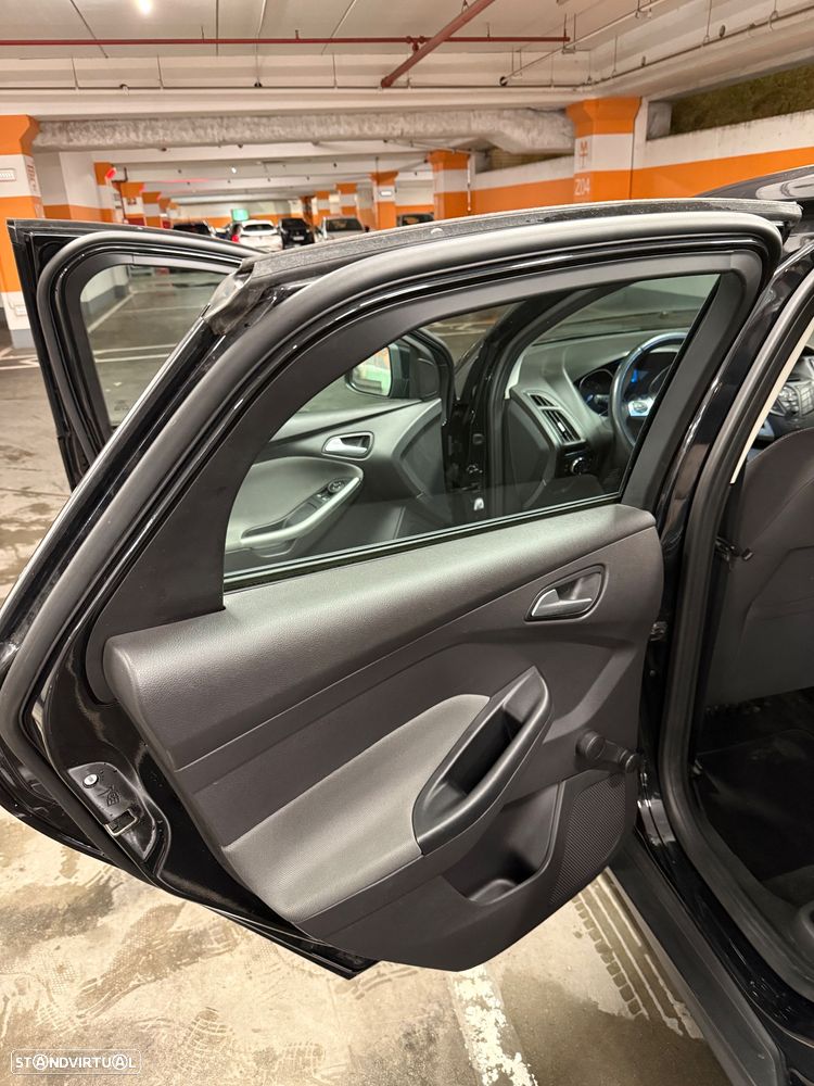 Ford Focus 1.6 TDCi Titanium - 8