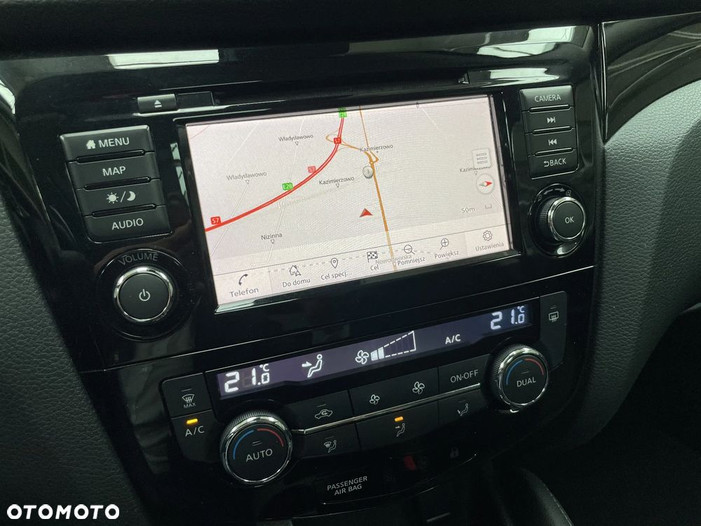 Nissan Qashqai 1.3 DIG-T N-Connecta DCT - 23