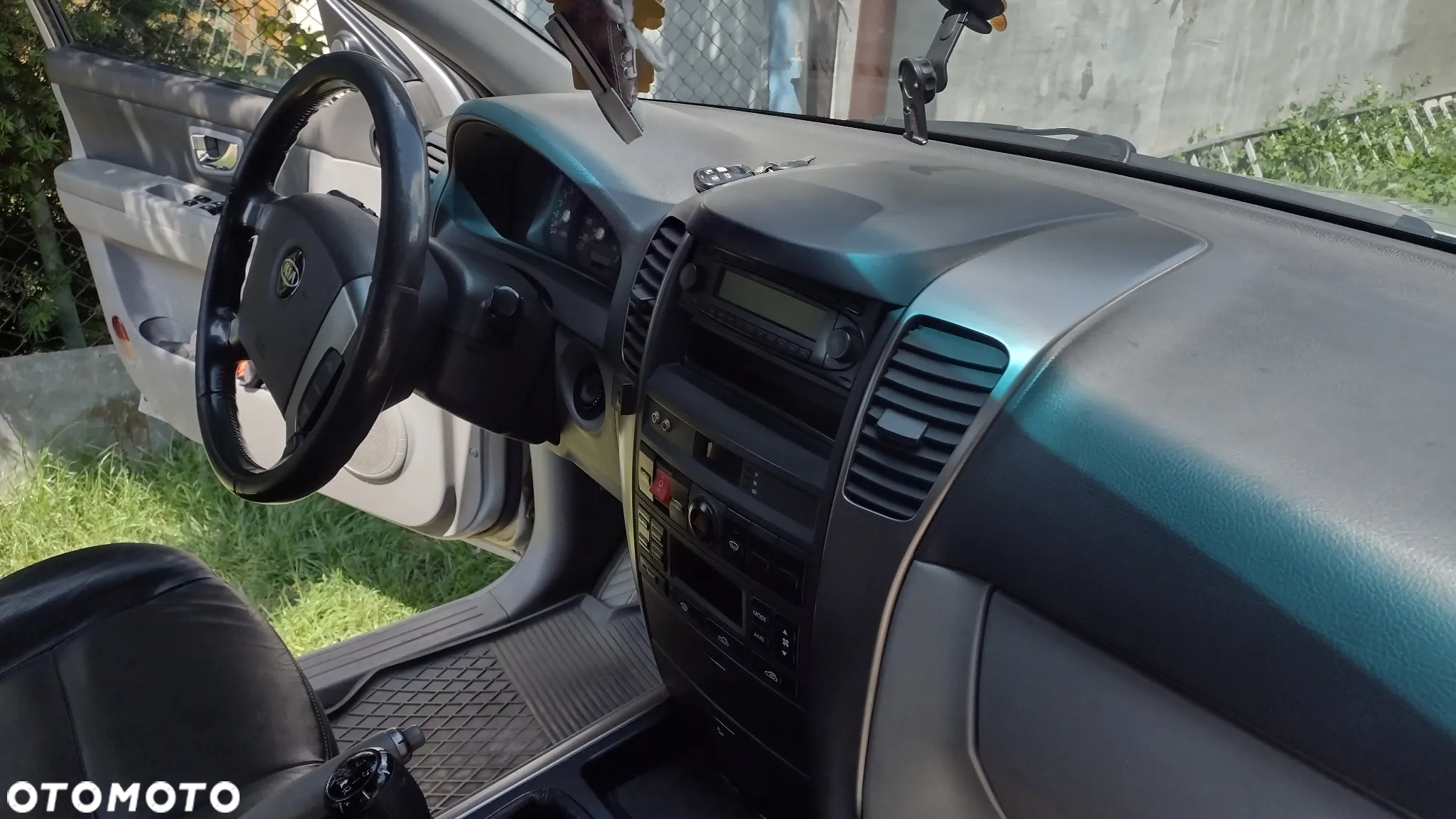 Kia Sorento 2.4 LX - 12