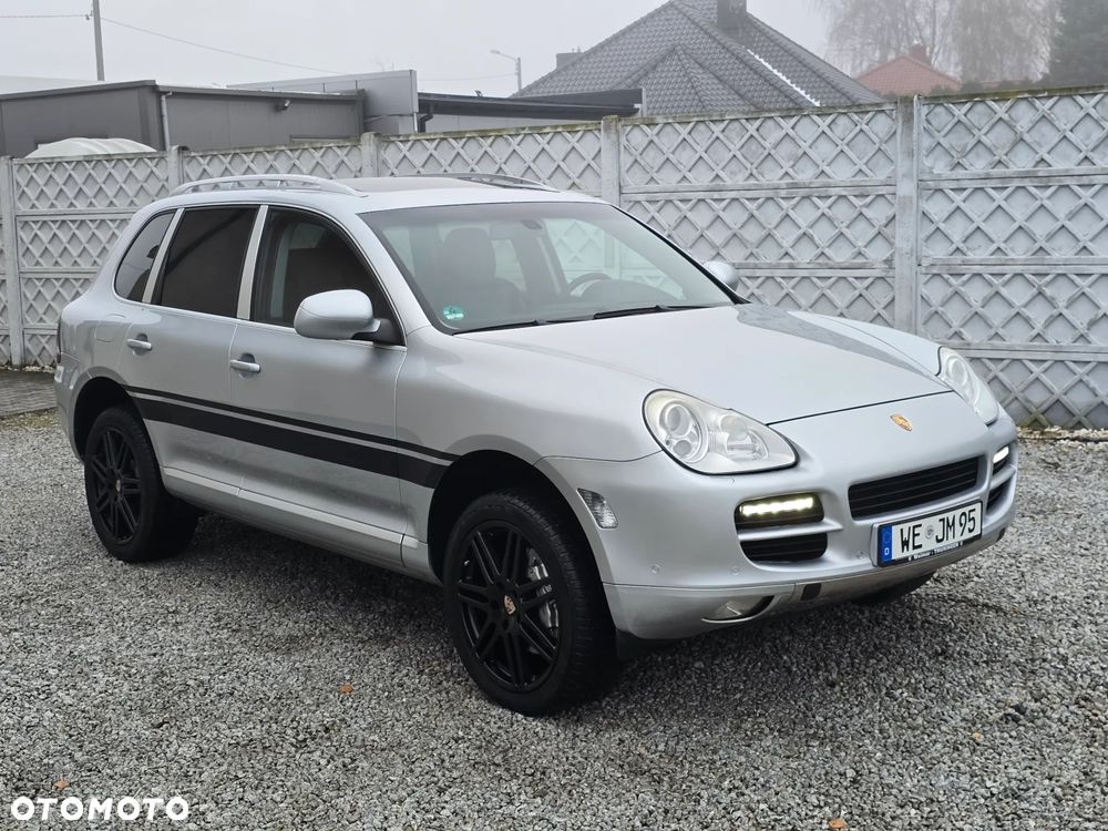 Porsche Cayenne - 6