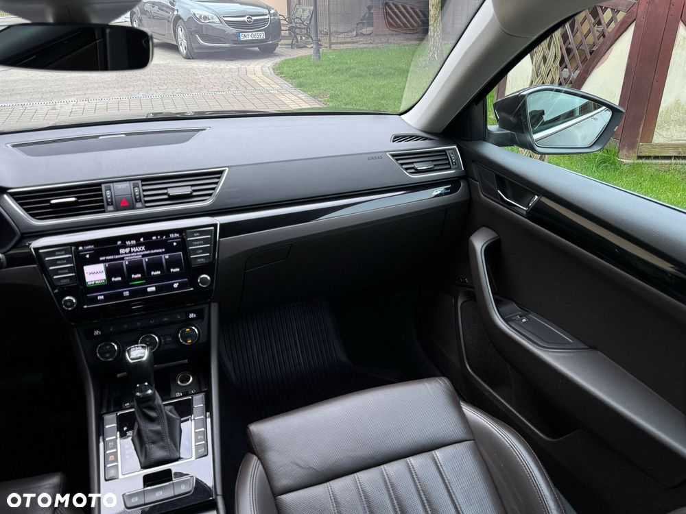 Skoda Superb 2.0 TDI 4x4 DSG L&K - 17