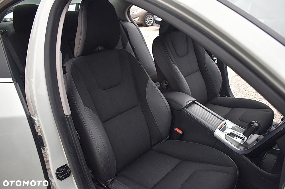 Volvo S60 D3 Geartronic Summum - 21