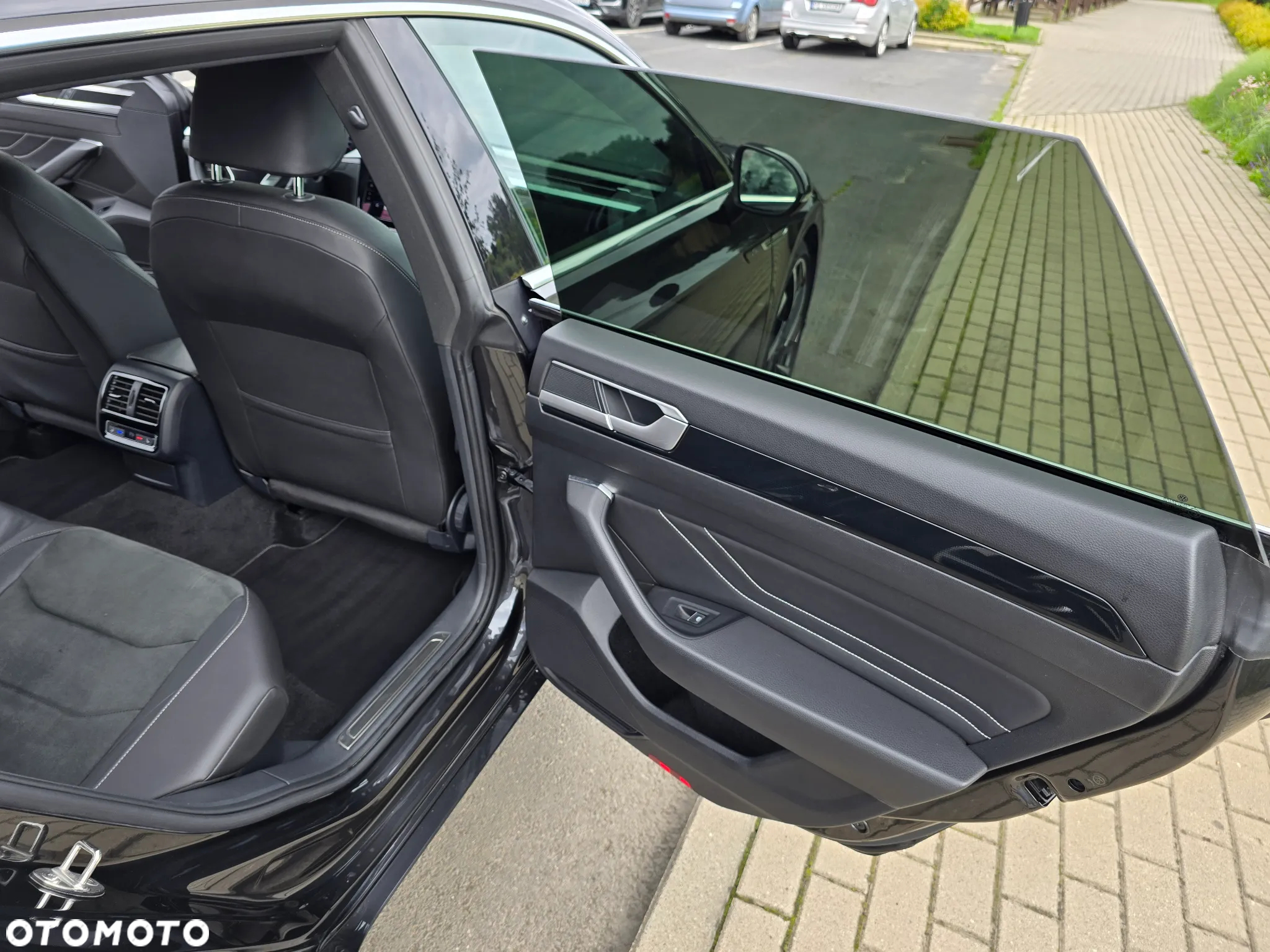 Volkswagen Arteon 2.0 TSI R-Line DSG - 19