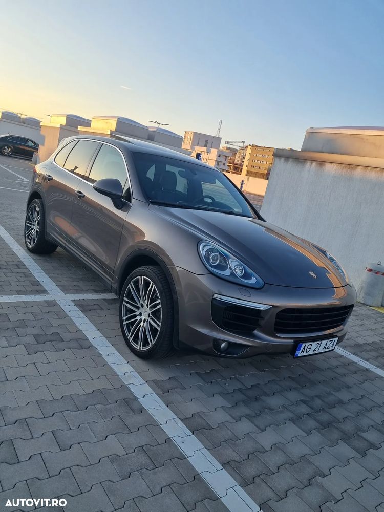 Porsche Cayenne 3.0 L - 10