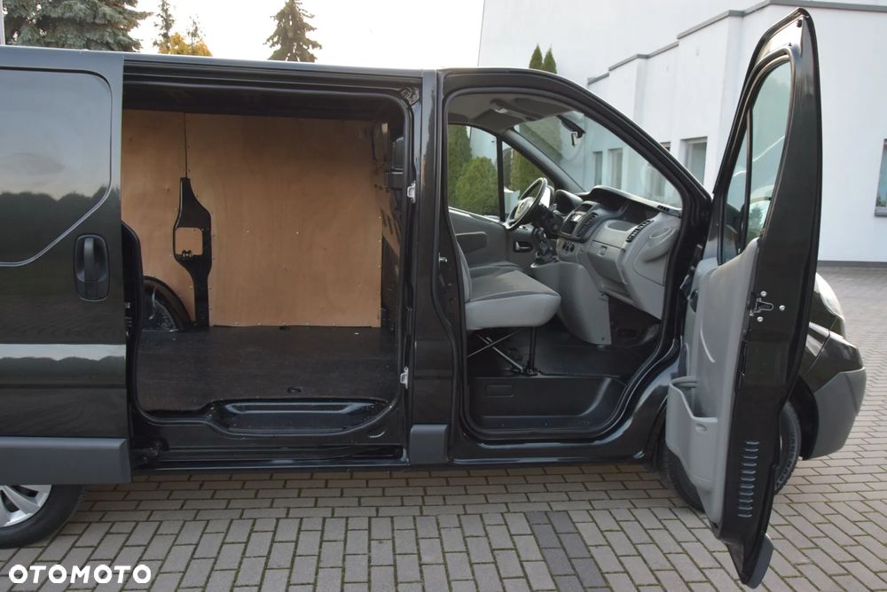Opel vivaro - 11