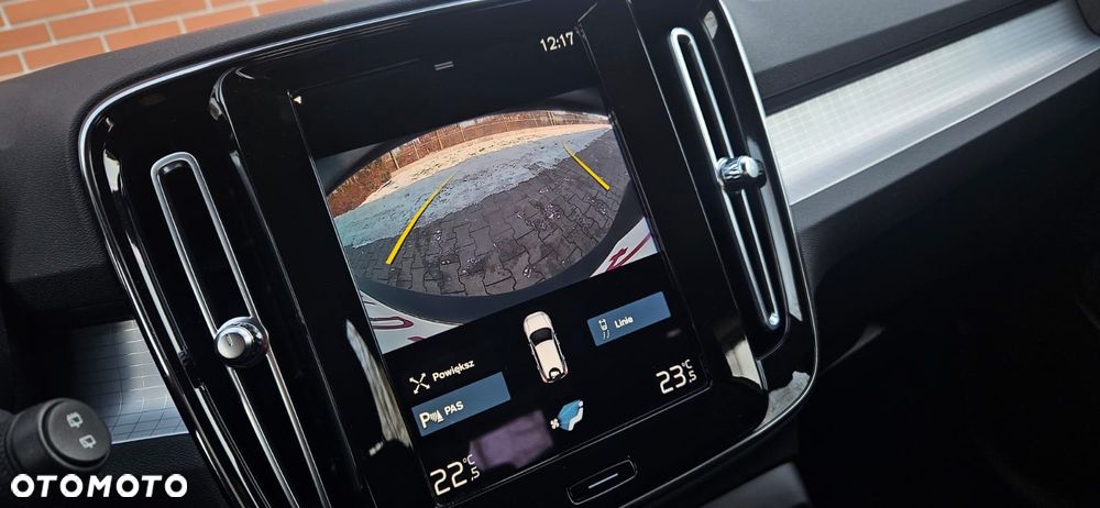 Volvo XC 40 T3 Momentum Pro - 29