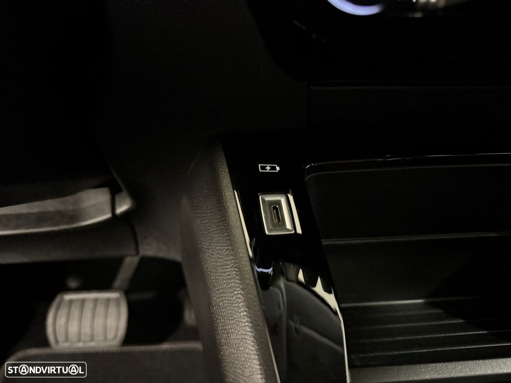 Peugeot e-208 50 kWh Style - 39