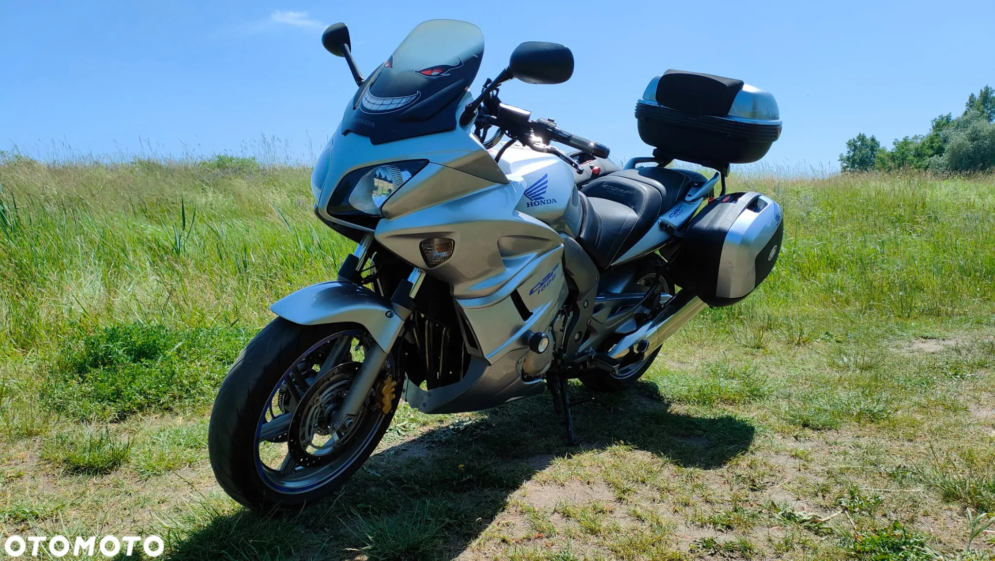 Honda CBF - 8