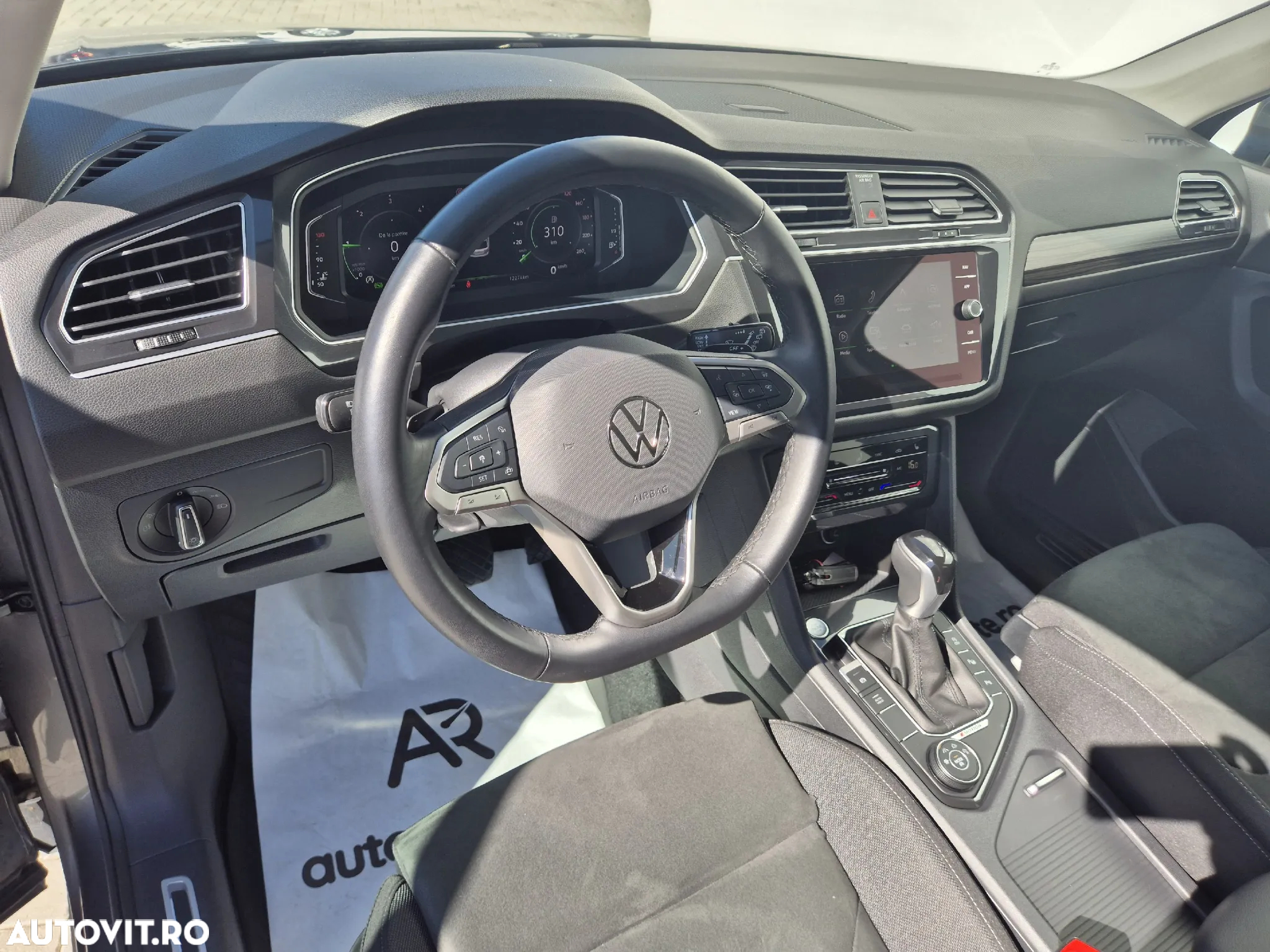Volkswagen Tiguan Allspace 2.0 TDI 4Mot DSG Elegance - 9