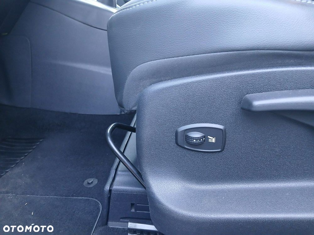 Renault Grand Scenic - 10