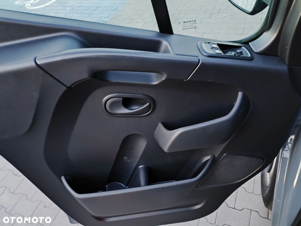 Renault Master - 10