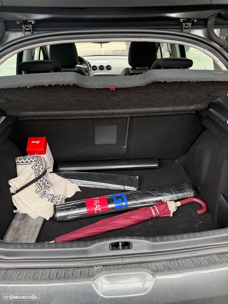 Peugeot 308 1.6 HDi Executive - 11