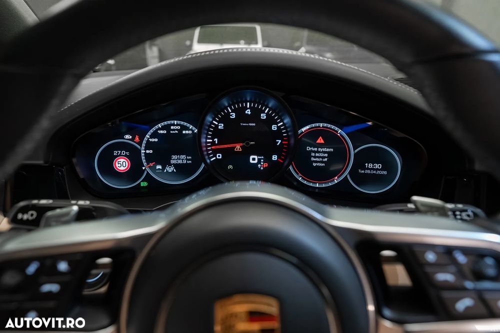 Porsche Cayenne - 19
