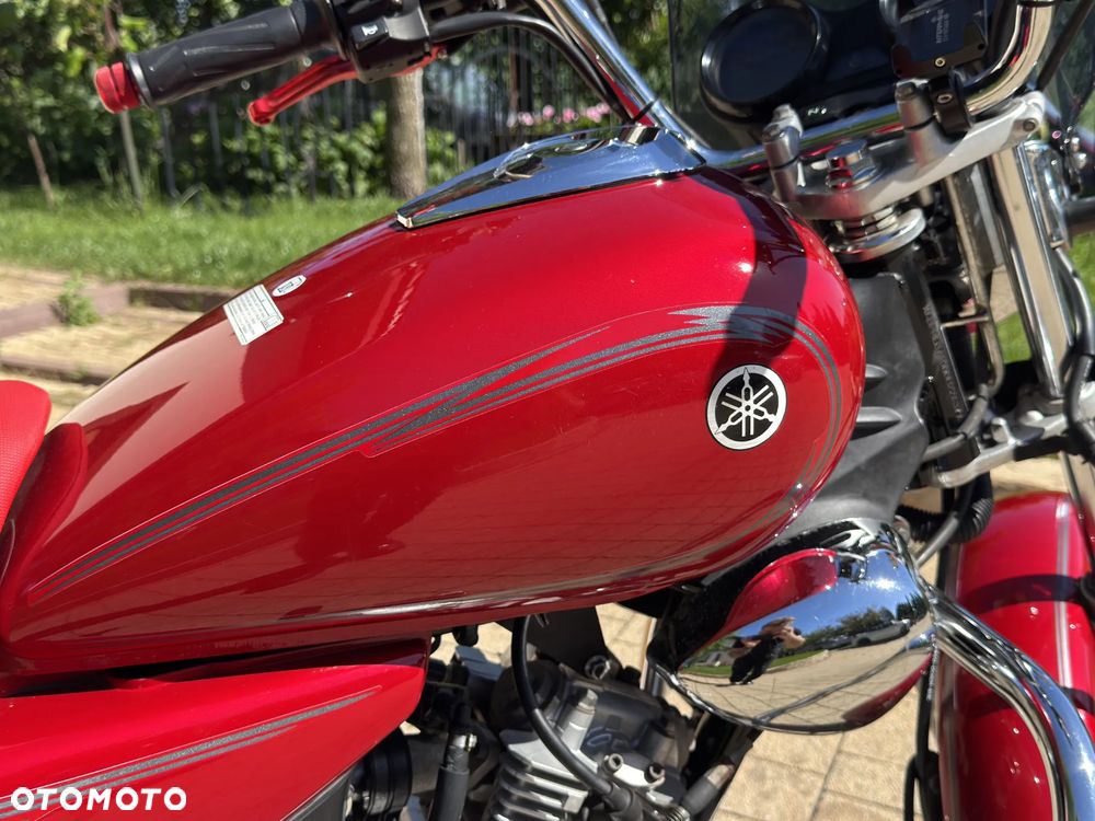 Yamaha YBR - 9