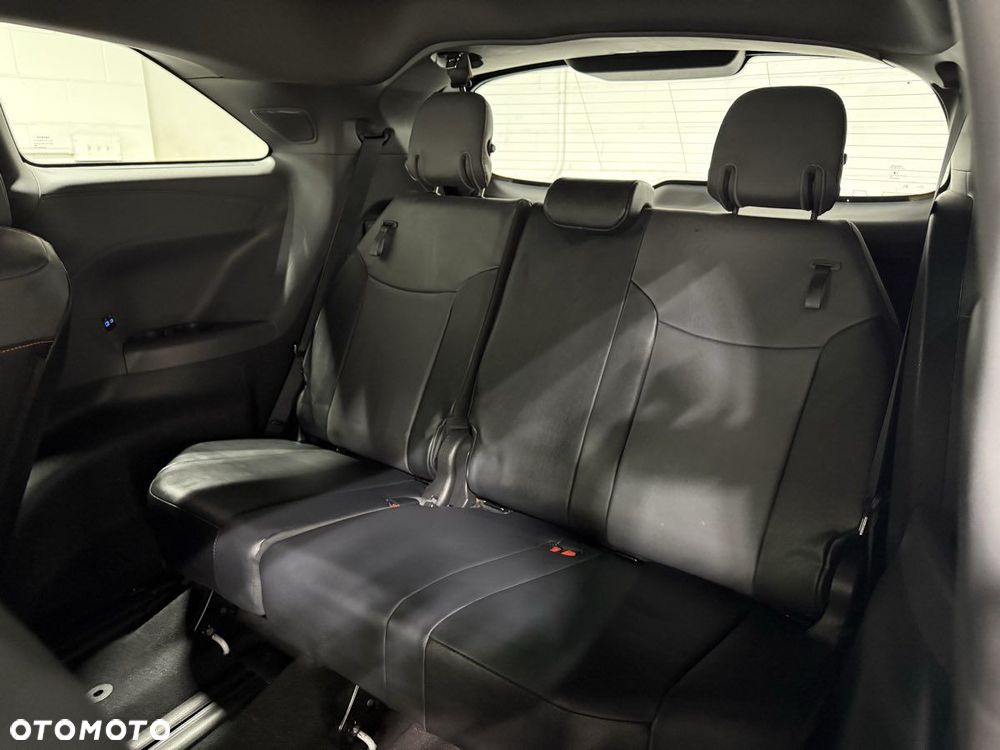 Toyota Sienna - 18