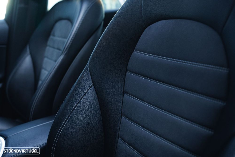 Mercedes-Benz GLC 220 d 4Matic 9G-TRONIC AMG Line - 36