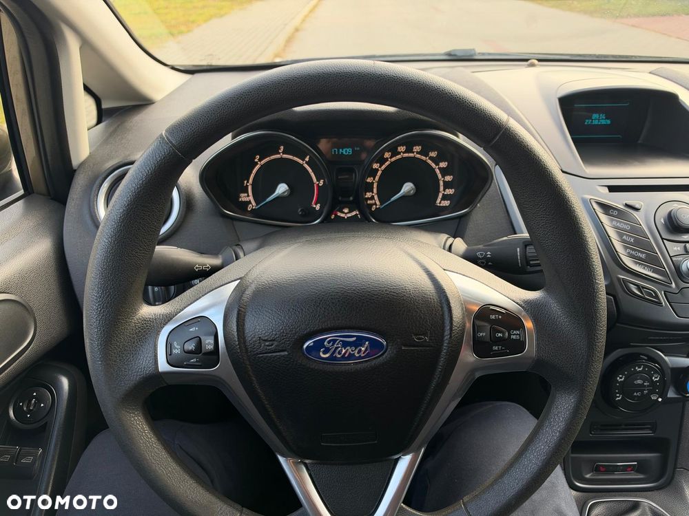 Ford Fiesta 1.6 TDCi SYNC Edition - 9