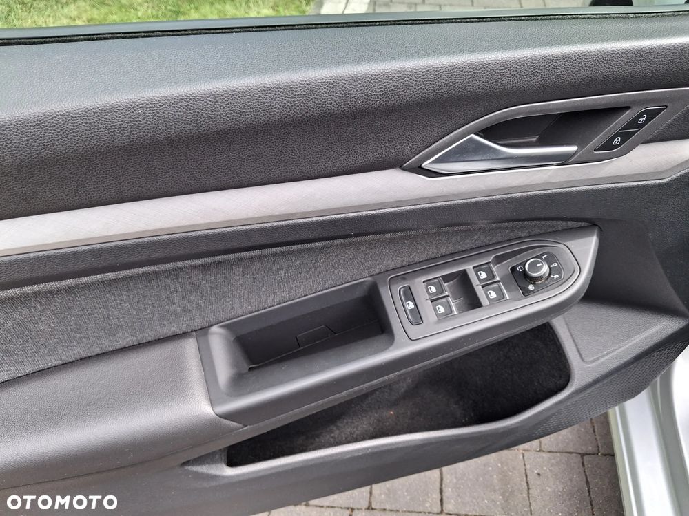 Volkswagen Golf 1.5 TSI EVO Life - 30