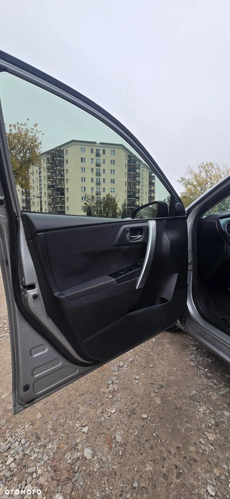 Toyota Auris 1.8 HSD Luna - 15
