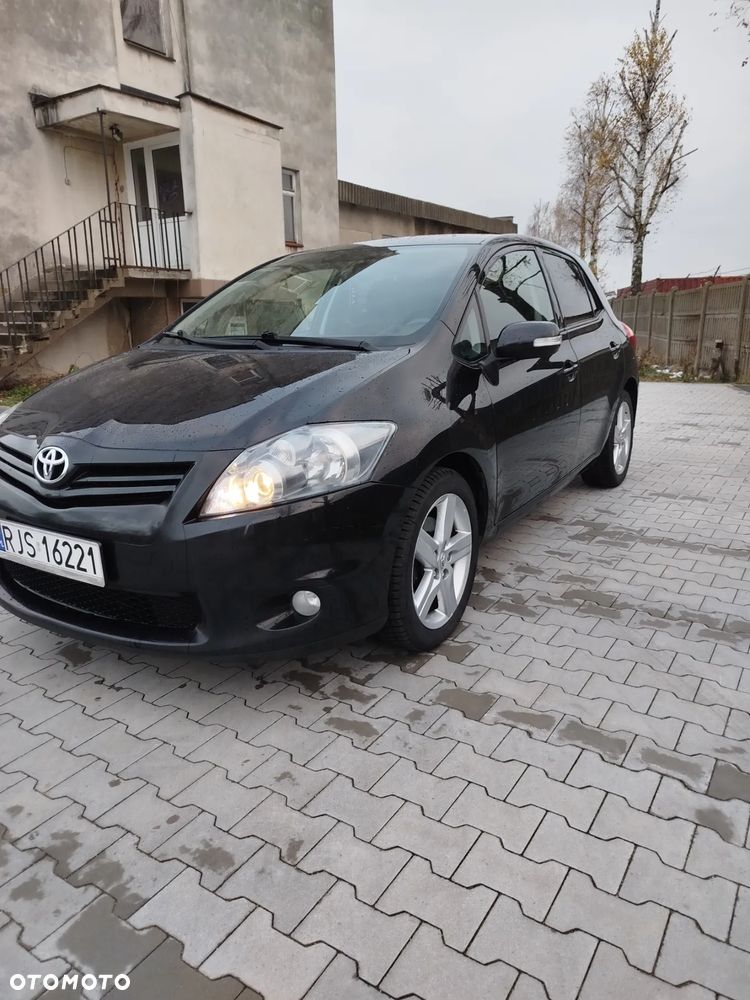 Toyota Auris 2.0 D-4D - 12