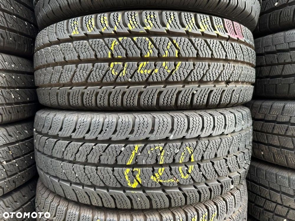 205/65r16C Semperit Van-Grip 3_8,5mm_4szt_(620) - 3