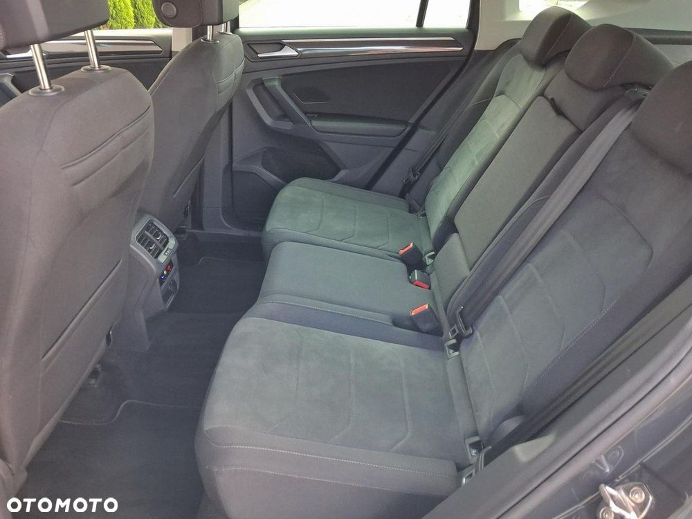 Volkswagen Tiguan - 13