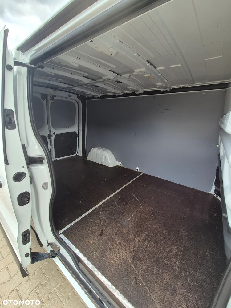 Renault Trafic 2017r Long 100Tys km!!! Klima Kamera Full Super stan - 10