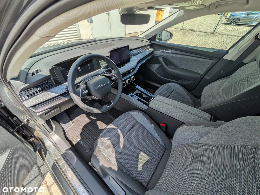 Skoda Superb 1.5 TSI mHEV Selection DSG - 20