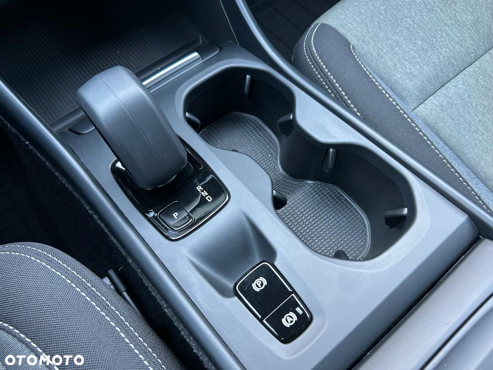 Volvo XC 40 T3 Momentum Pro - 34