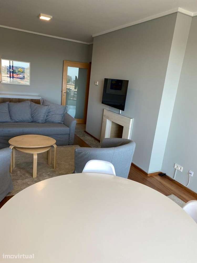 Apartamento T2 mobilado e equipado, com garagem e arrumo, Foz do Douro - Grande imagem: 3/22