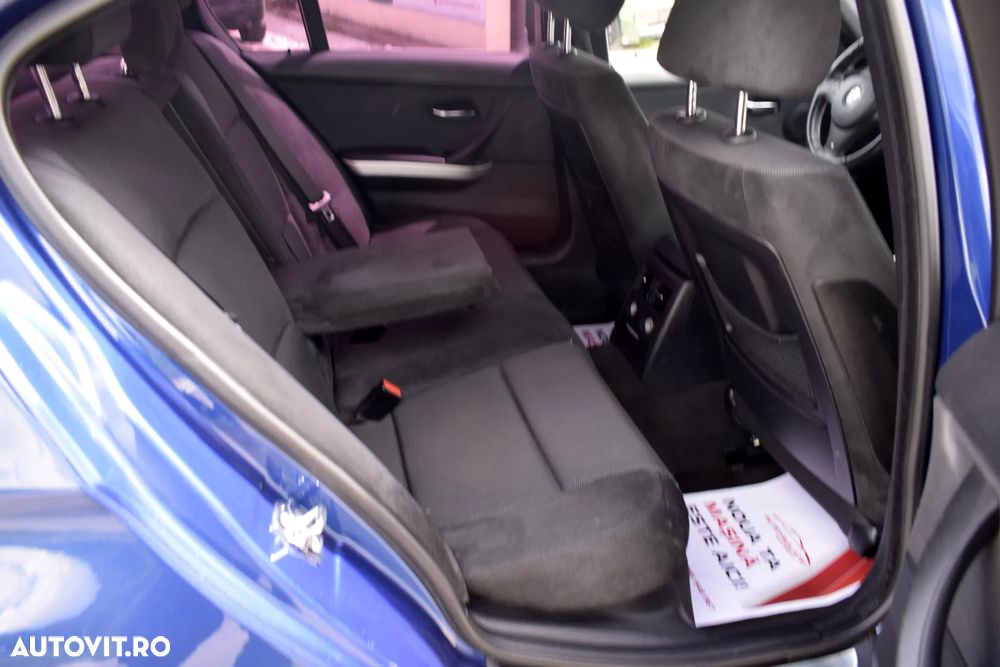 BMW Seria 3 320d - 10