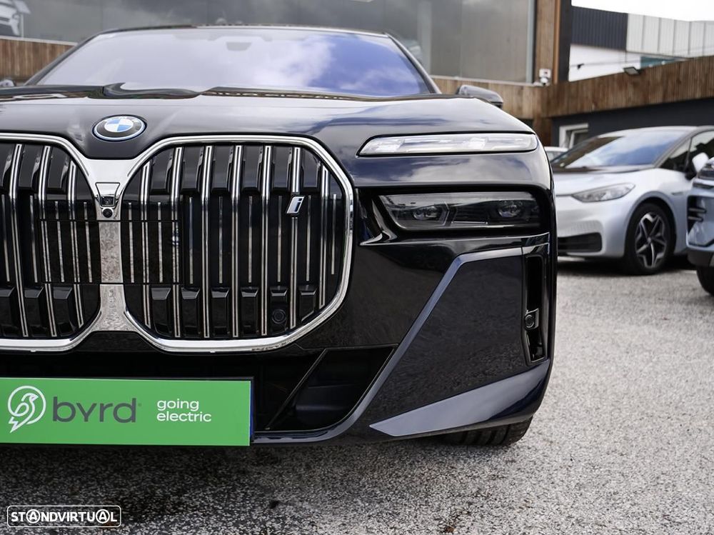 BMW i7 xDrive60 - 6