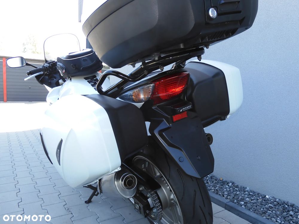 Honda CBF - 11